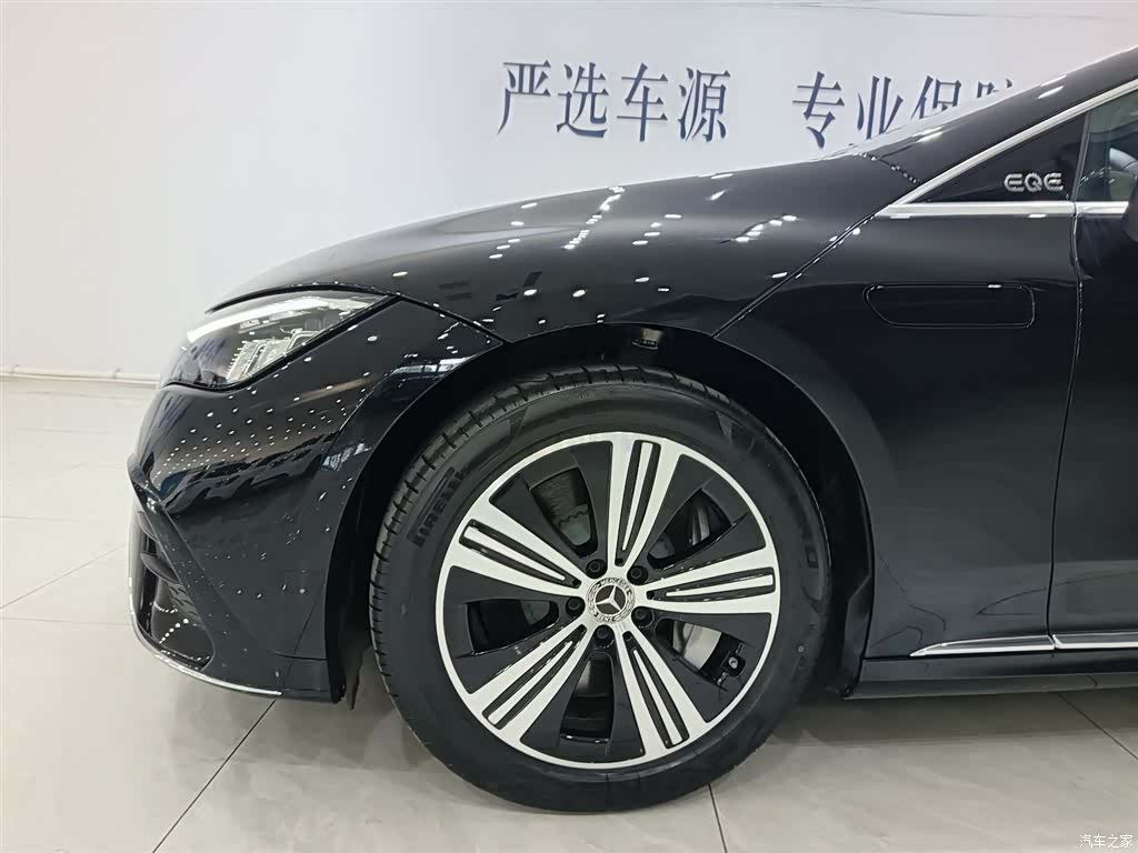 Mercedes-Benz EQE, 2025 6