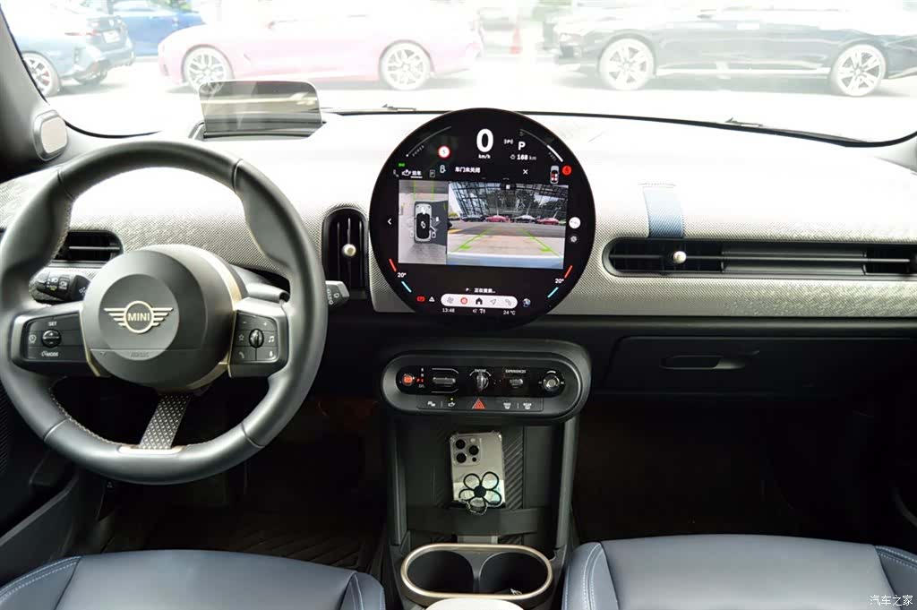 Mini Cooper, 2024 11