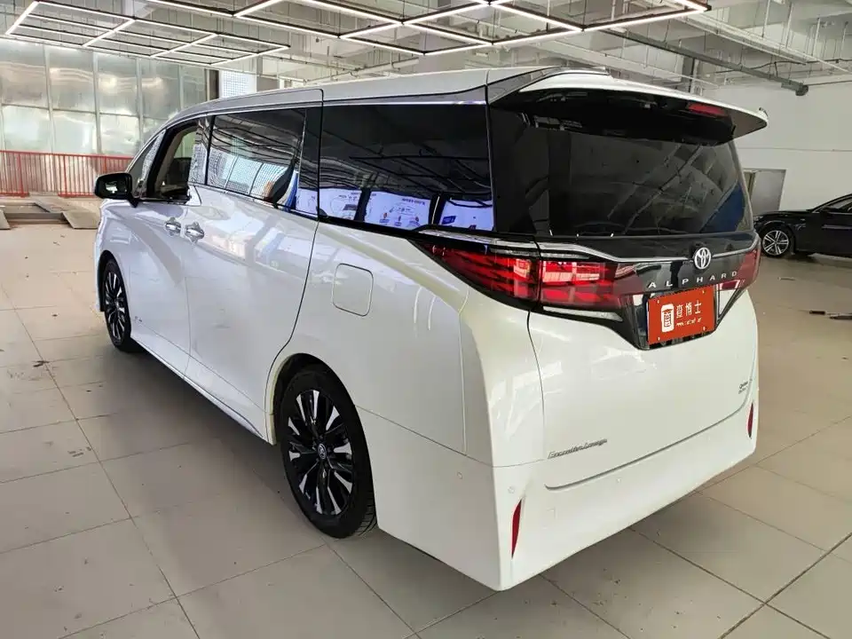 Toyota Elfa