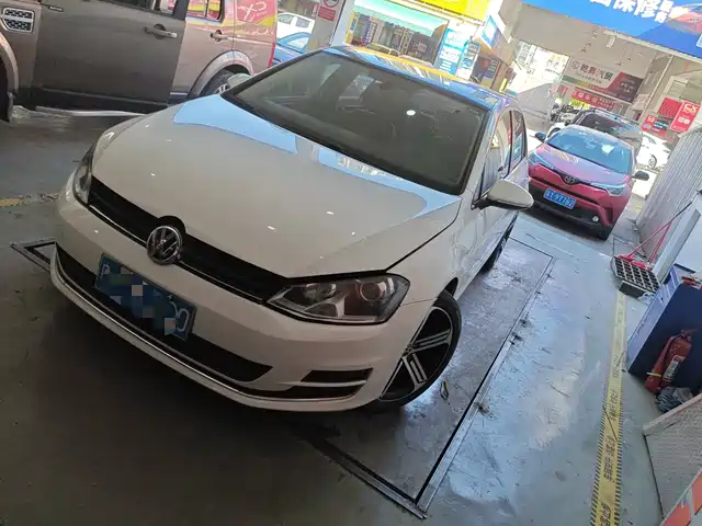 Volkswagen Golf 2014 — купить из Китая под заказ
