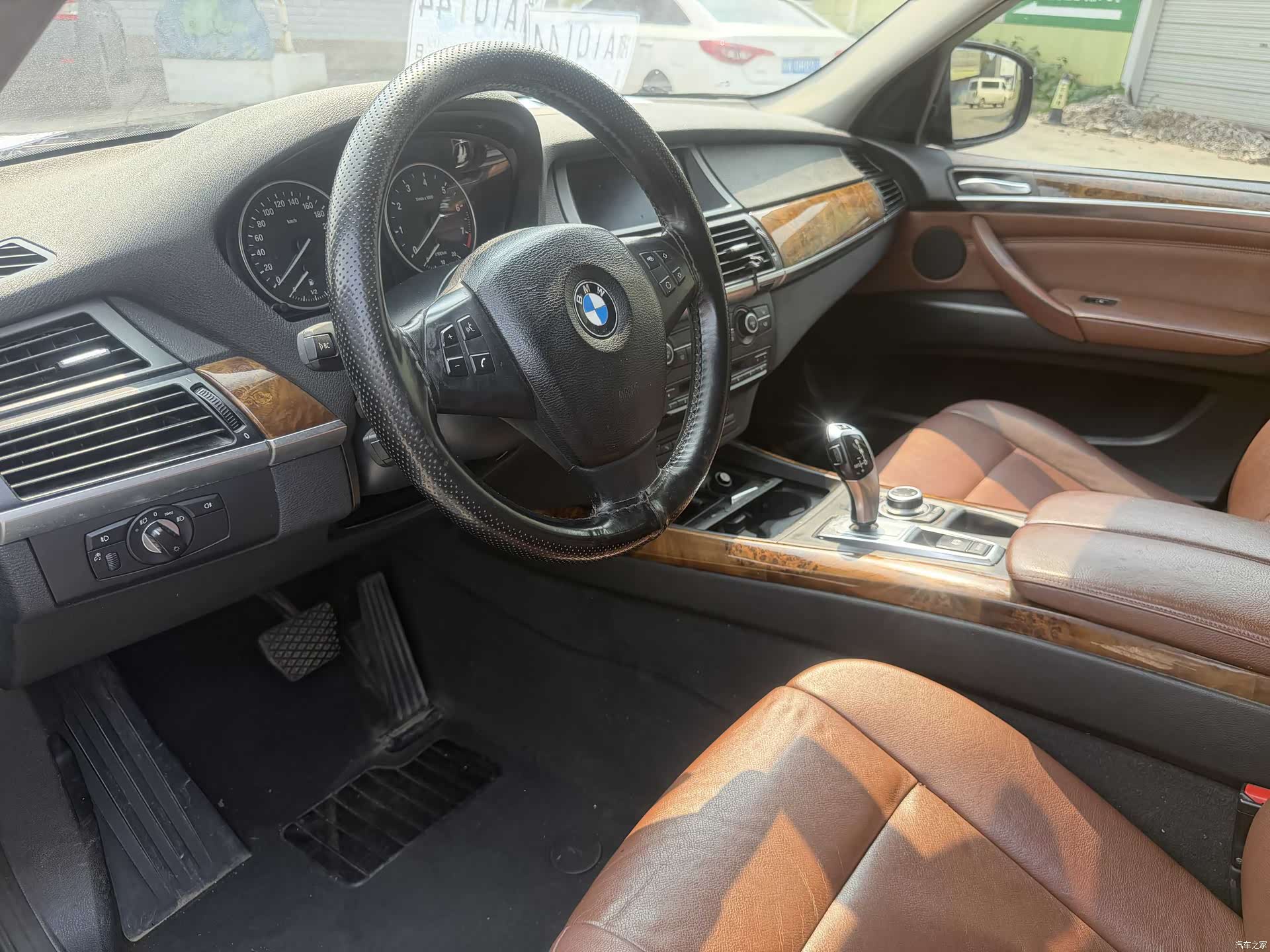 BMW X5, 2011 10