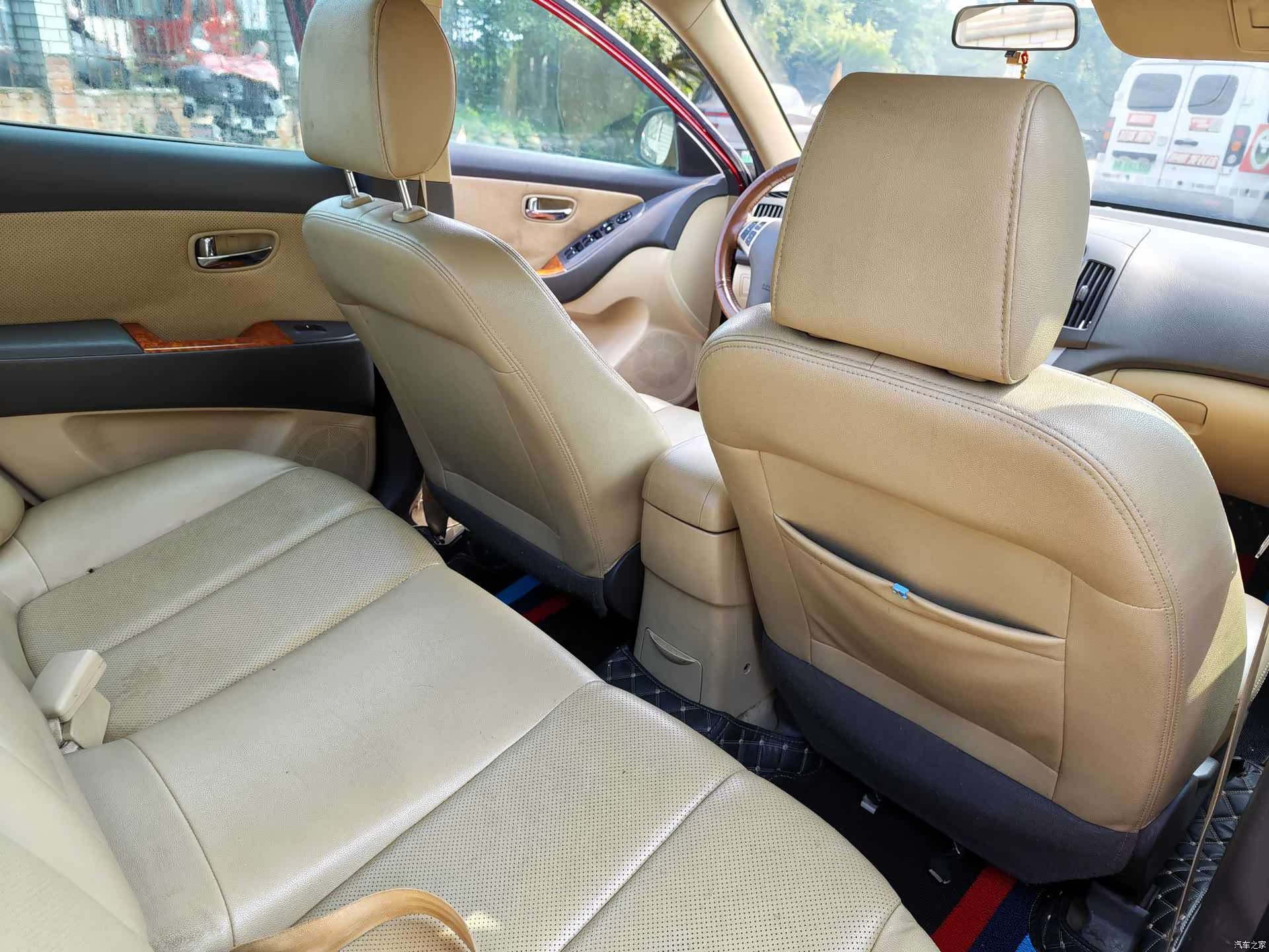 Hyundai GLS, 2009 10