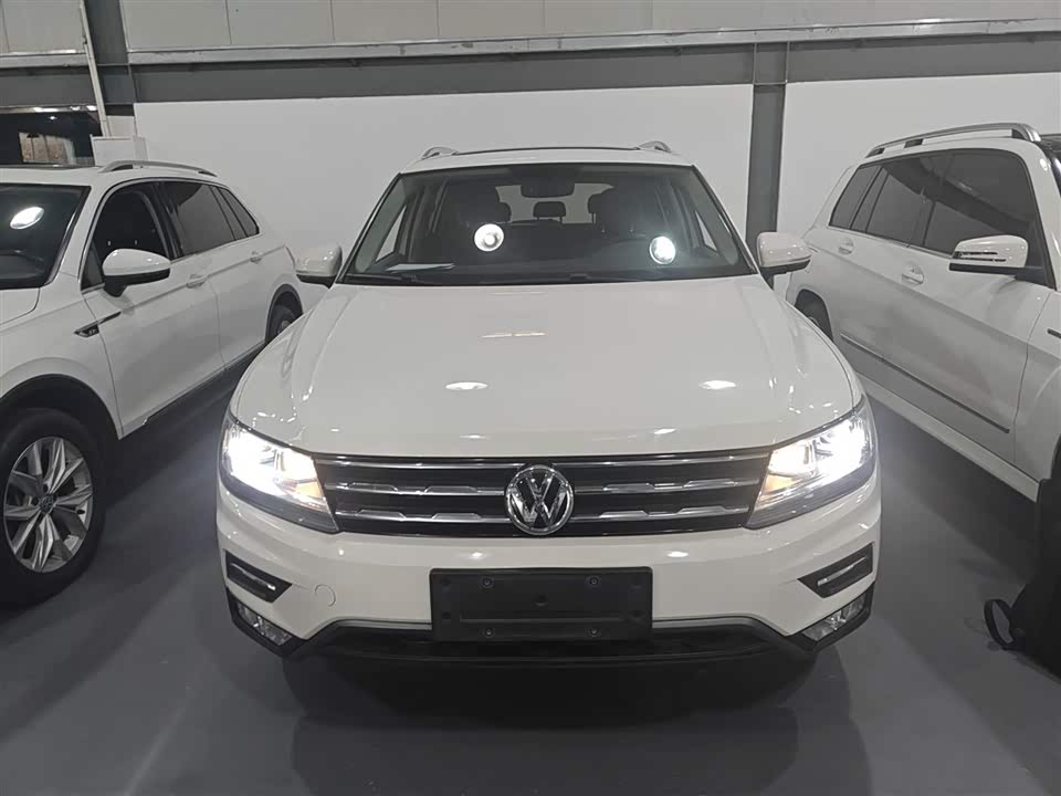 Volkswagen Tiguan L