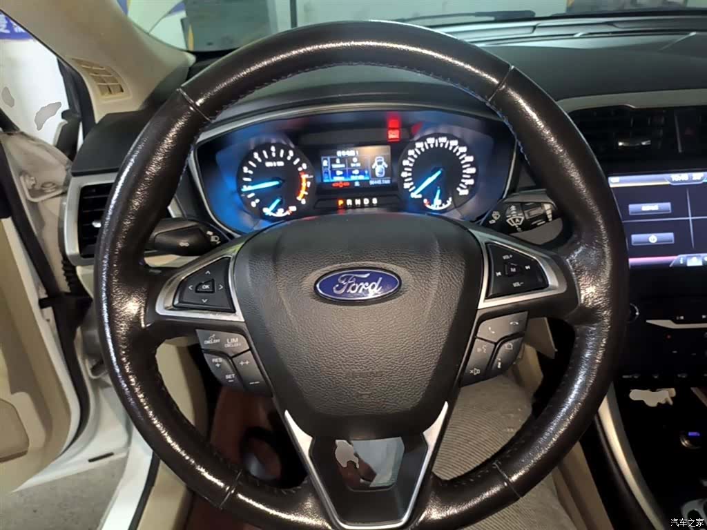 Ford Mondeo, 2015 11