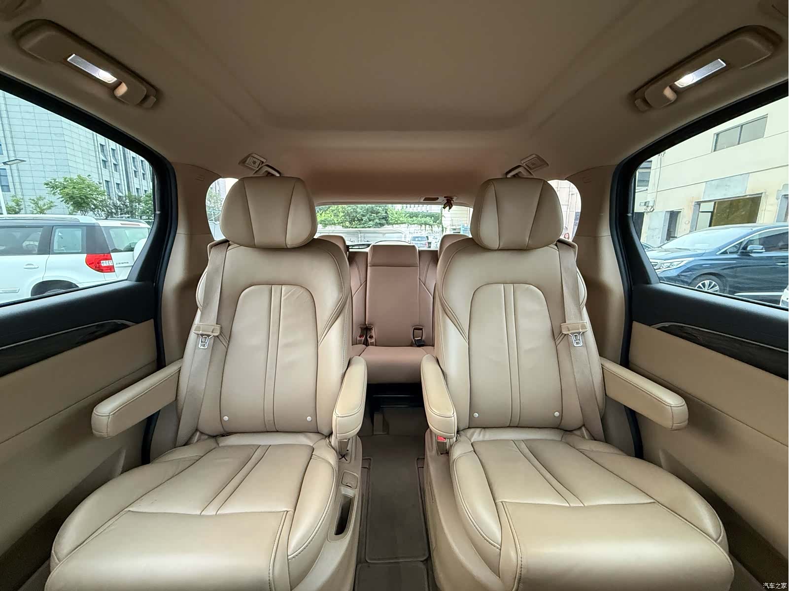 Buick GL8, 2017 24