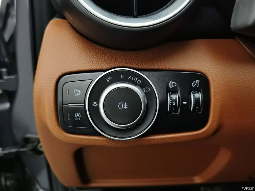 Alfa Romeo Giulia, 2019 21
