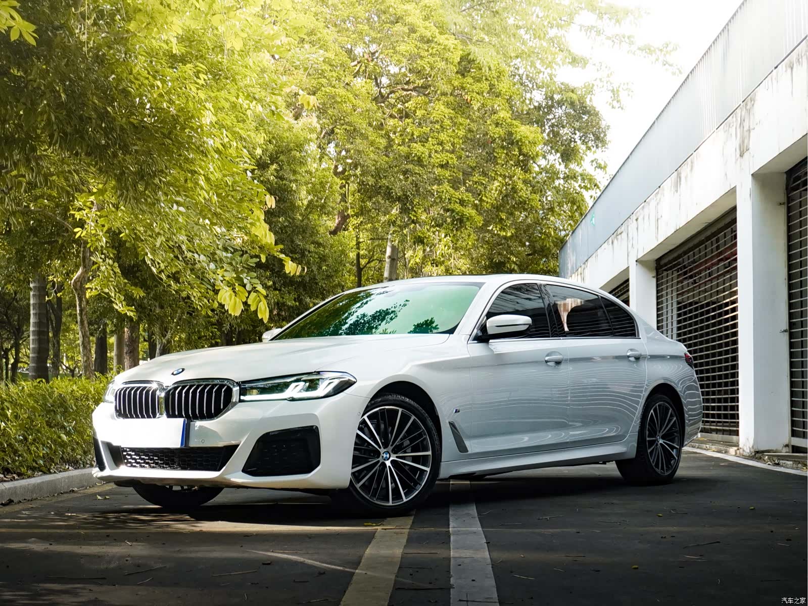 BMW 5 Series, 2021 1