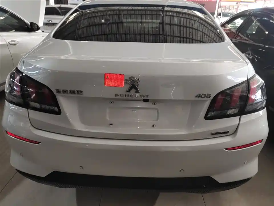 Peugeot 408