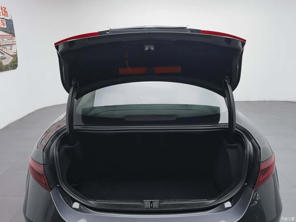Alfa Romeo Giulia, 2019 16