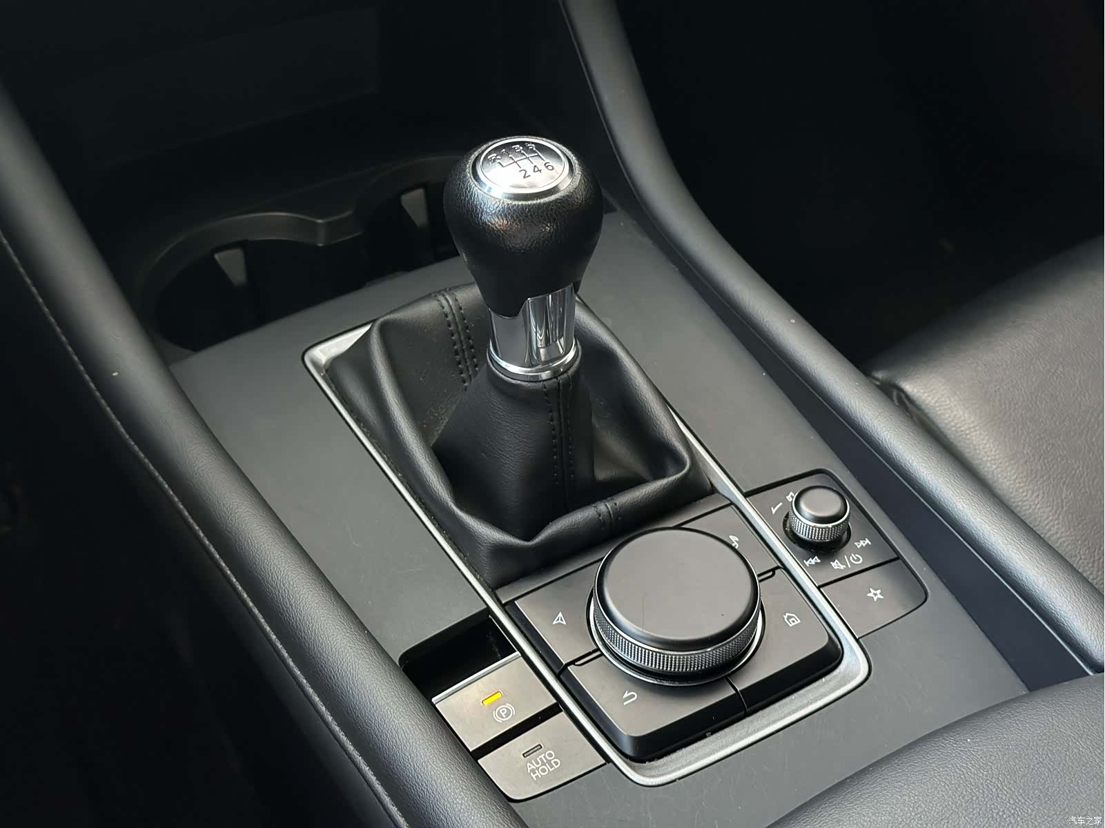 Mazda Mazda3, 2021 13