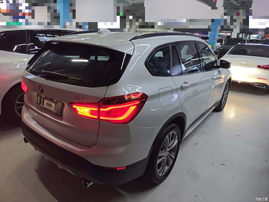 BMW X1, 2018 все фото