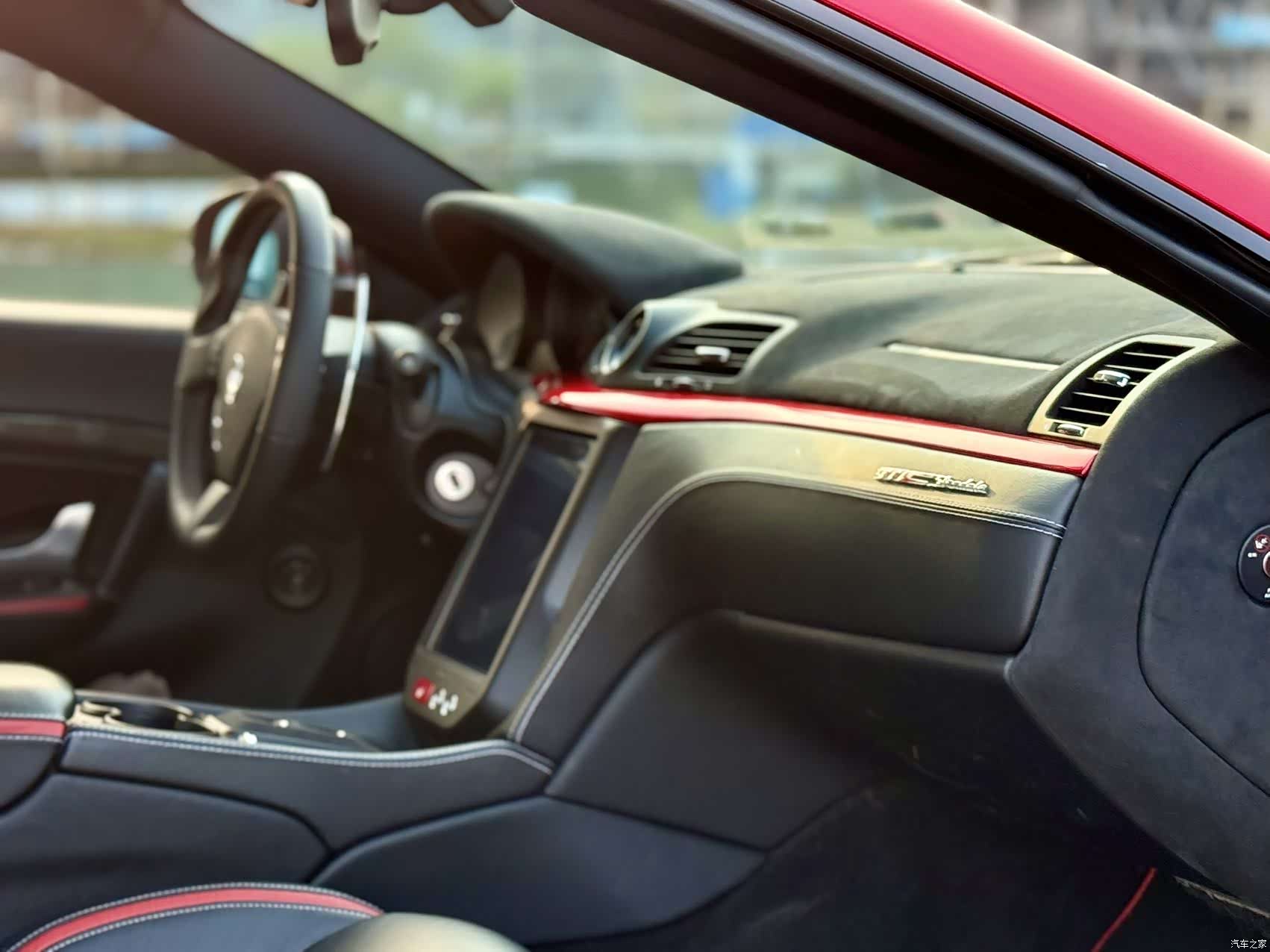 Maserati GranTurismo, 2015 12