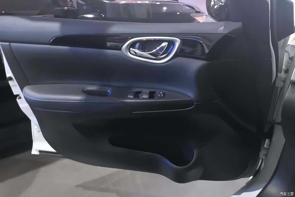 Nissan Sylphy, 2017 7