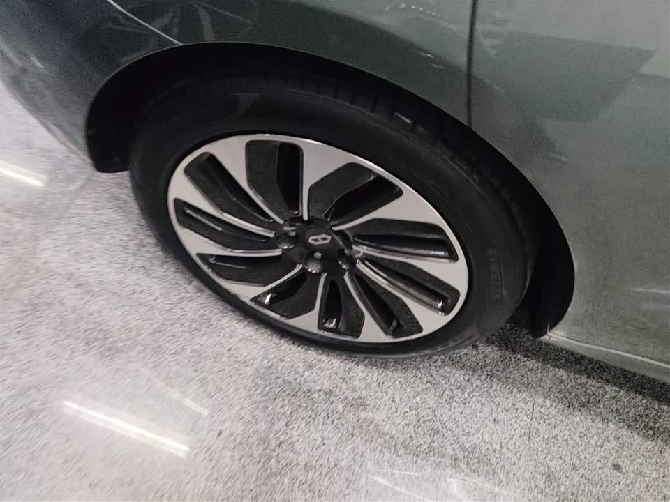 HarmonyOS Ask the world M5