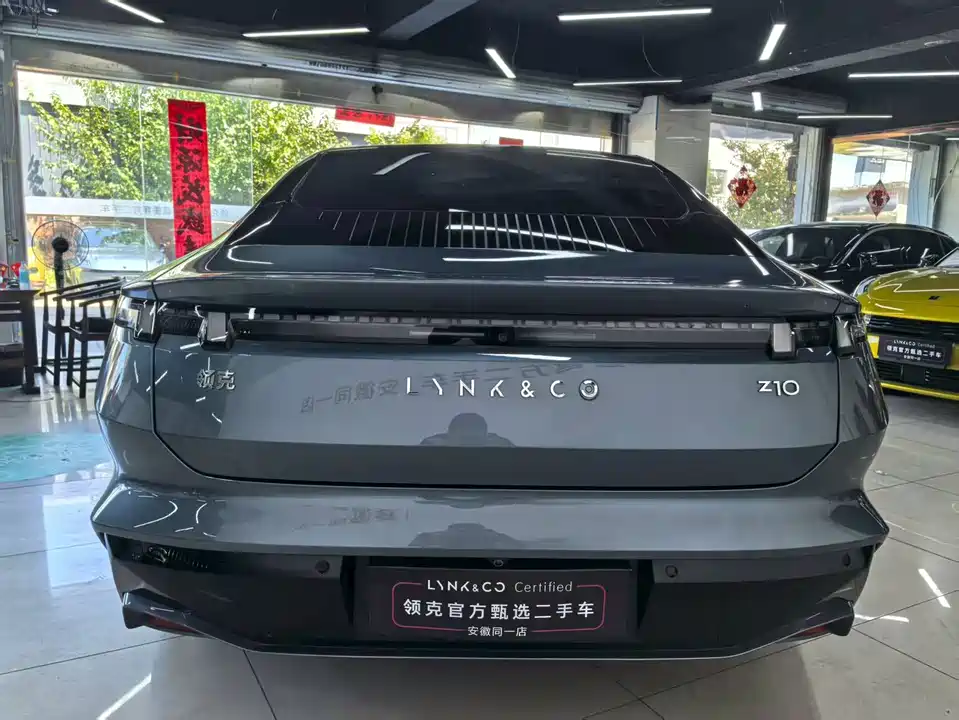 Lynk & Co Z10
