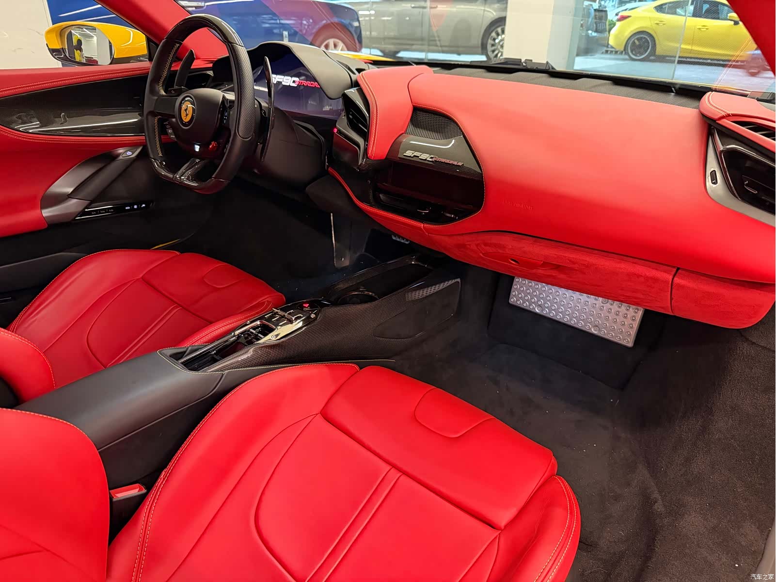 Ferrari SF90, 2022 все фото