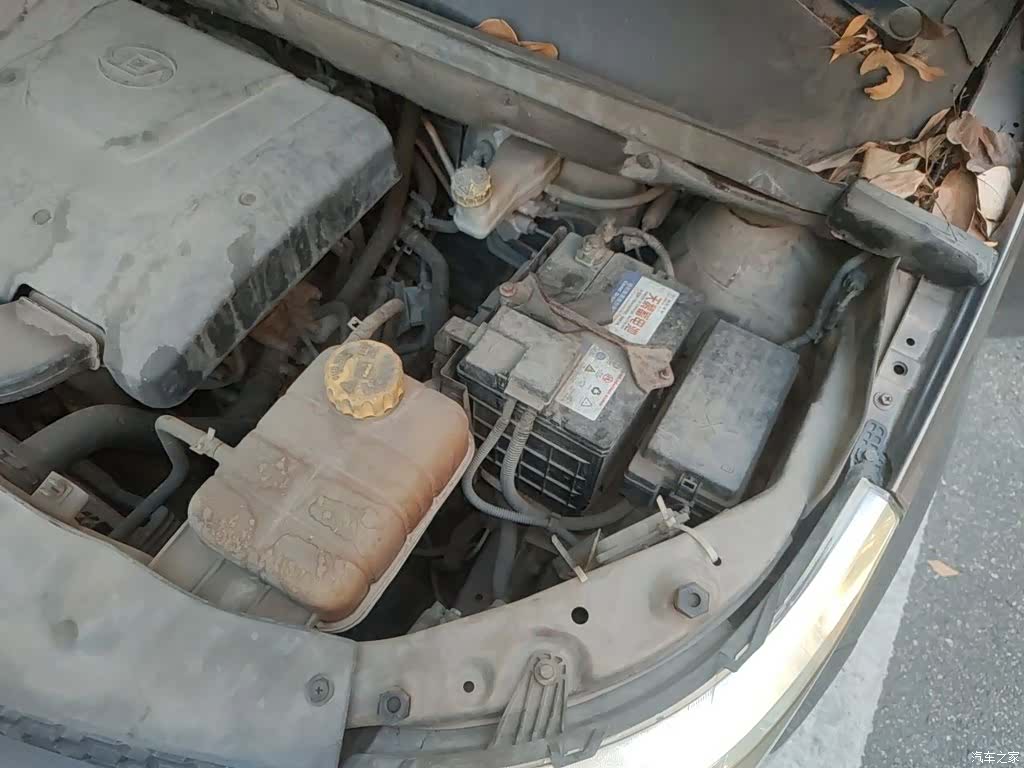 Wuling 730, 2015 22