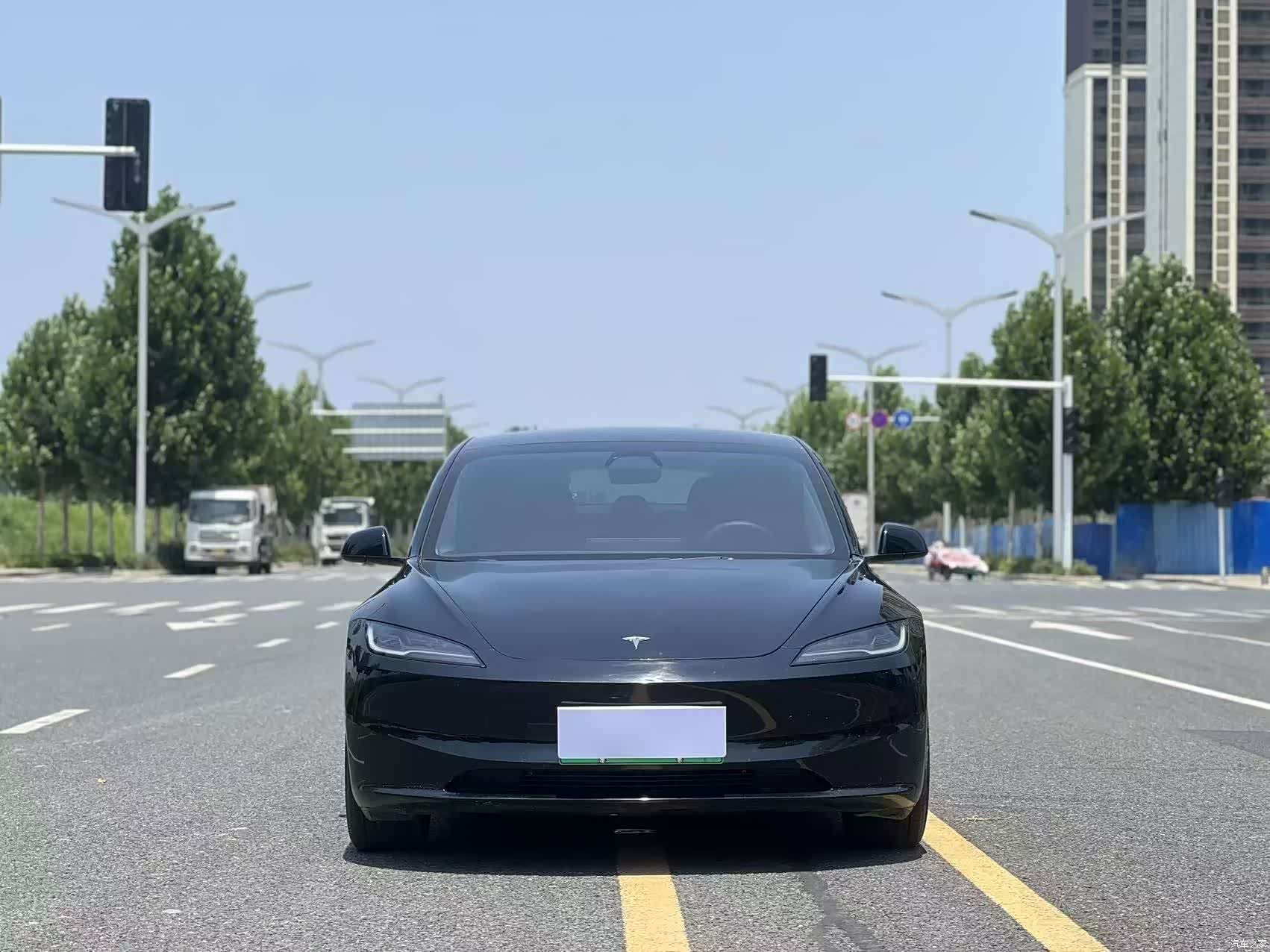 Tesla Model 3, 2024 2