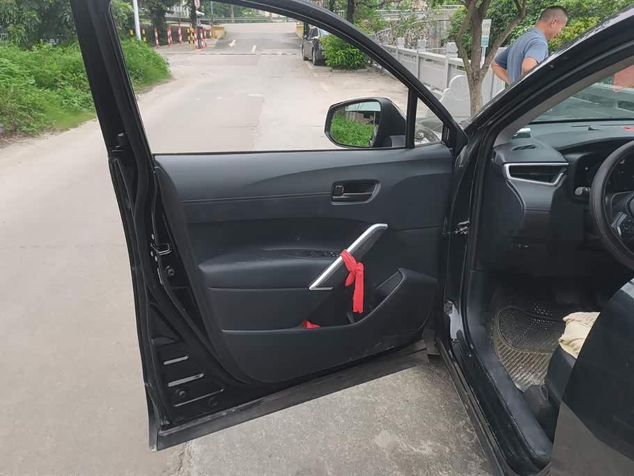 Toyota Corolla Sharp amplifier
