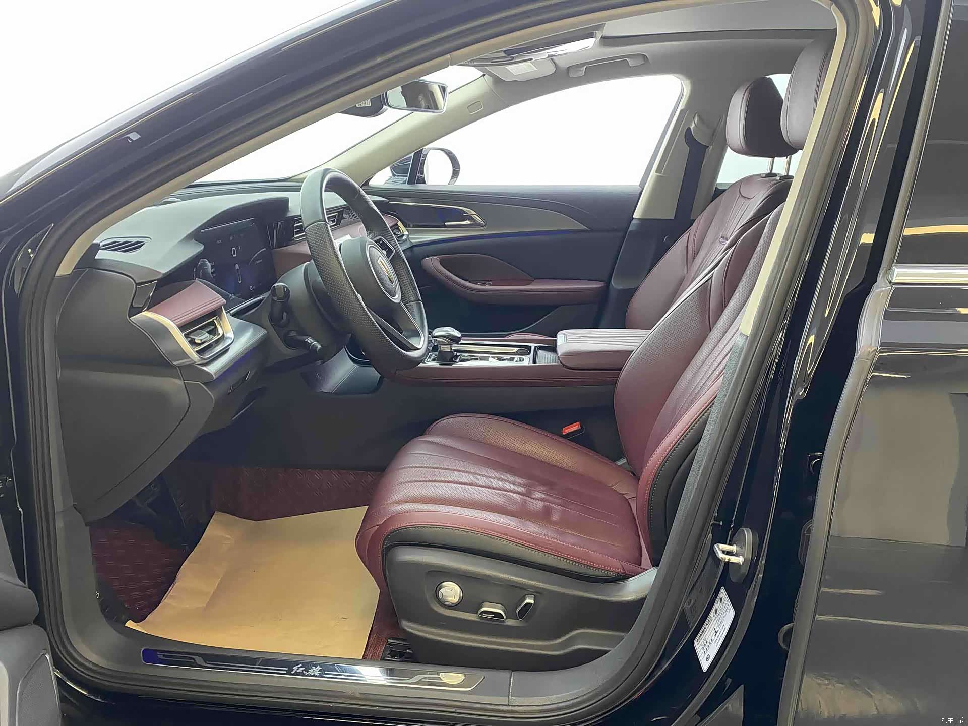 Hongqi H5, 2022 6