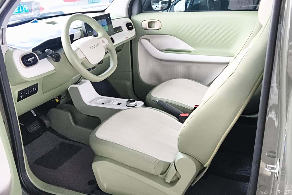 Geely Panda, 2025 11