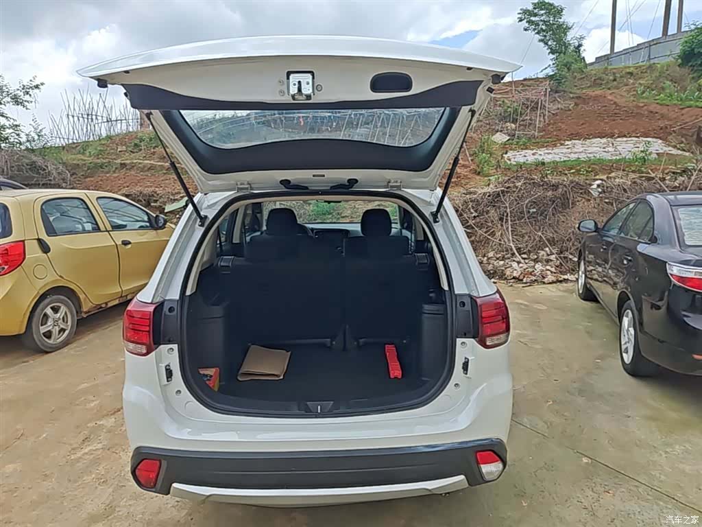 Mitsubishi Outlander, 2017 19