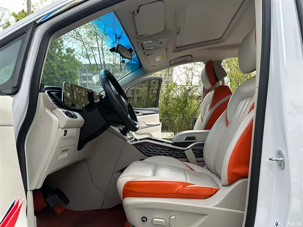 Buick GL8, 2023 4