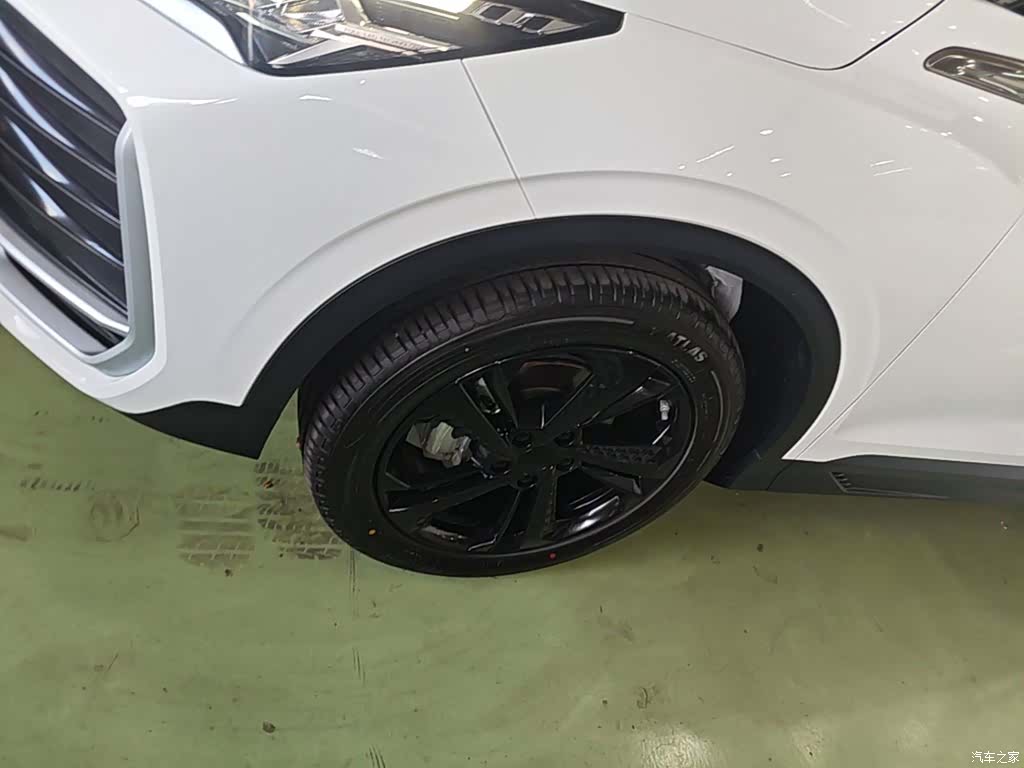 Geely Coolray, 2025 23