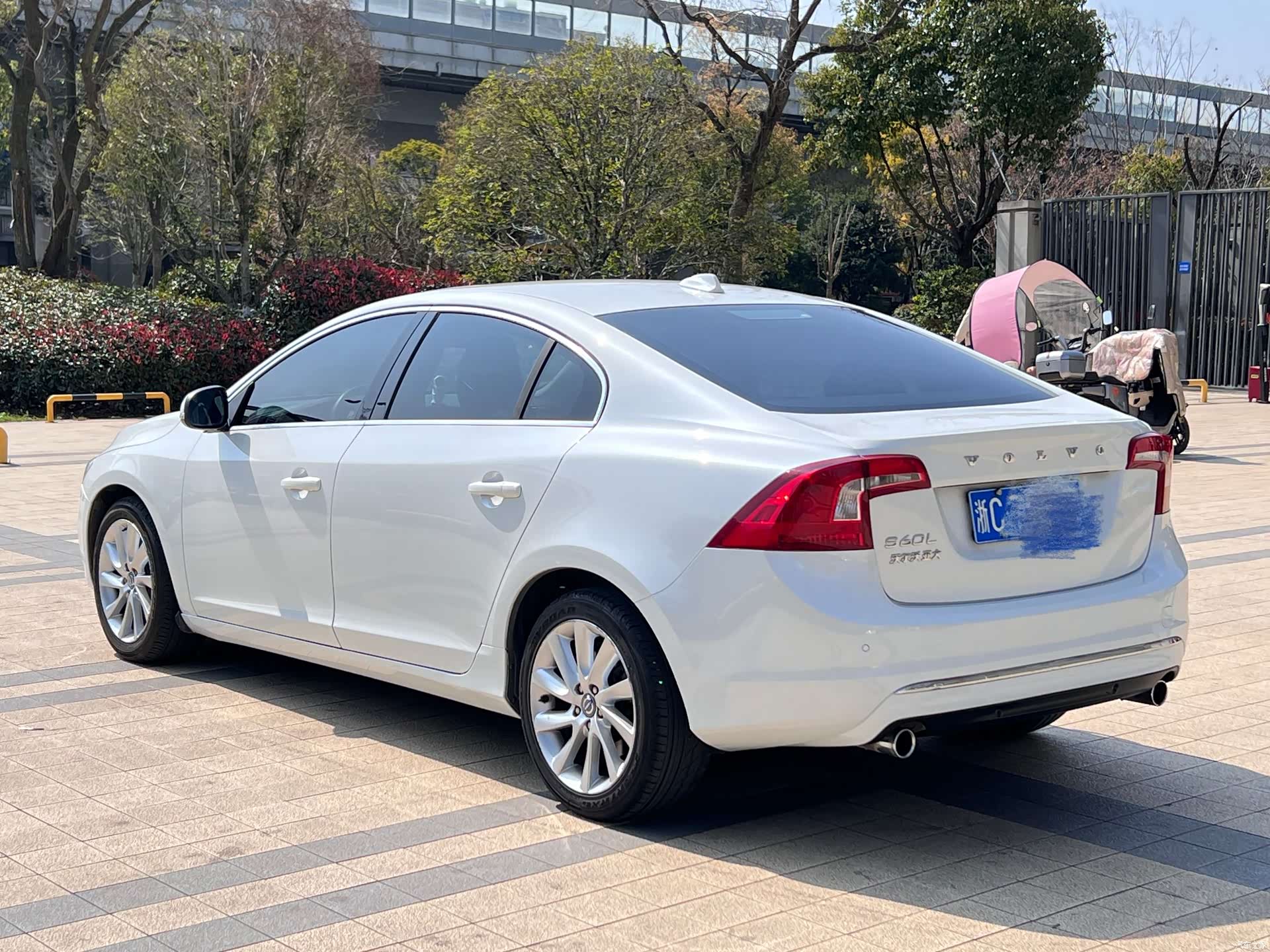 Volvo S60, 2015 14