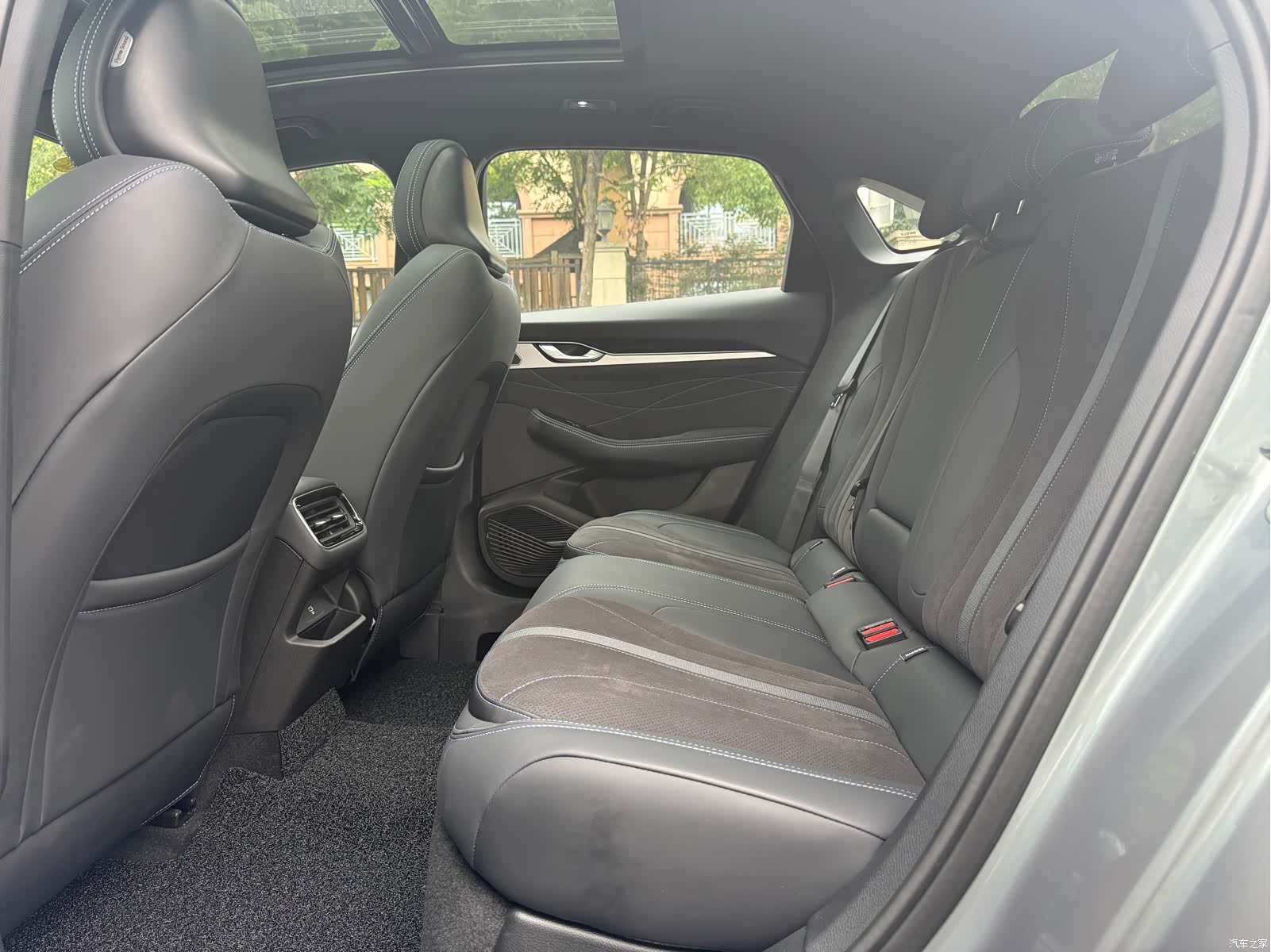 Geely Preface, 2025 13