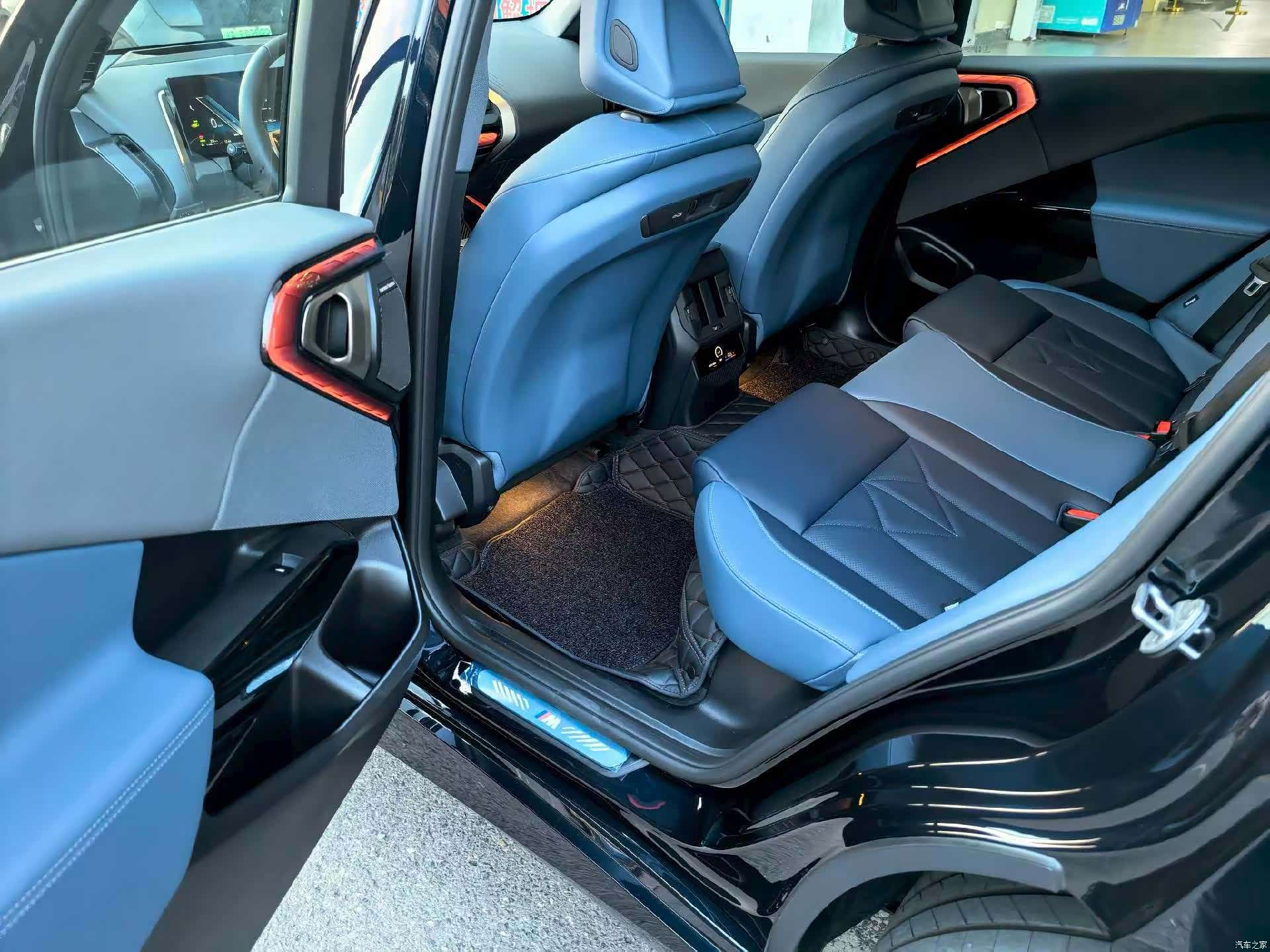 BMW X3, 2026 все фото