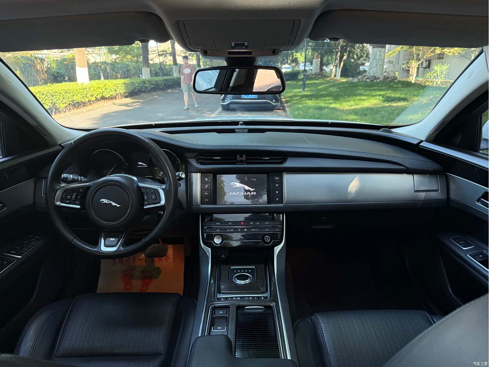 Jaguar XF, 2019 23