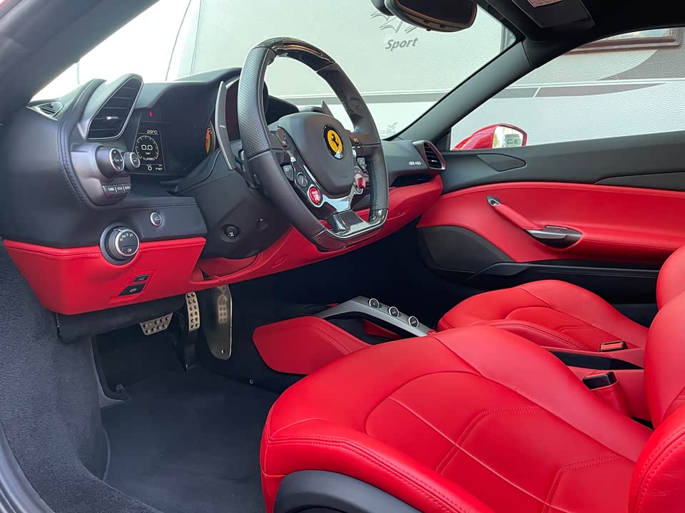 Ferrari 488