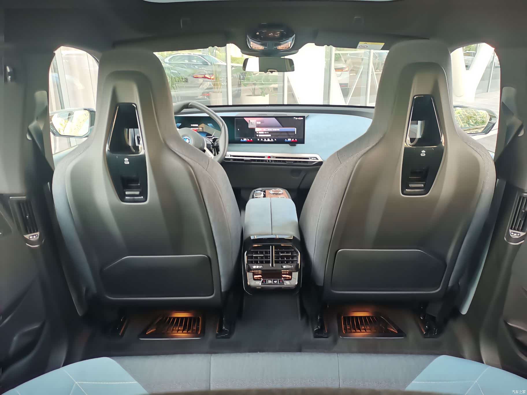 BMW iX, 2023 23