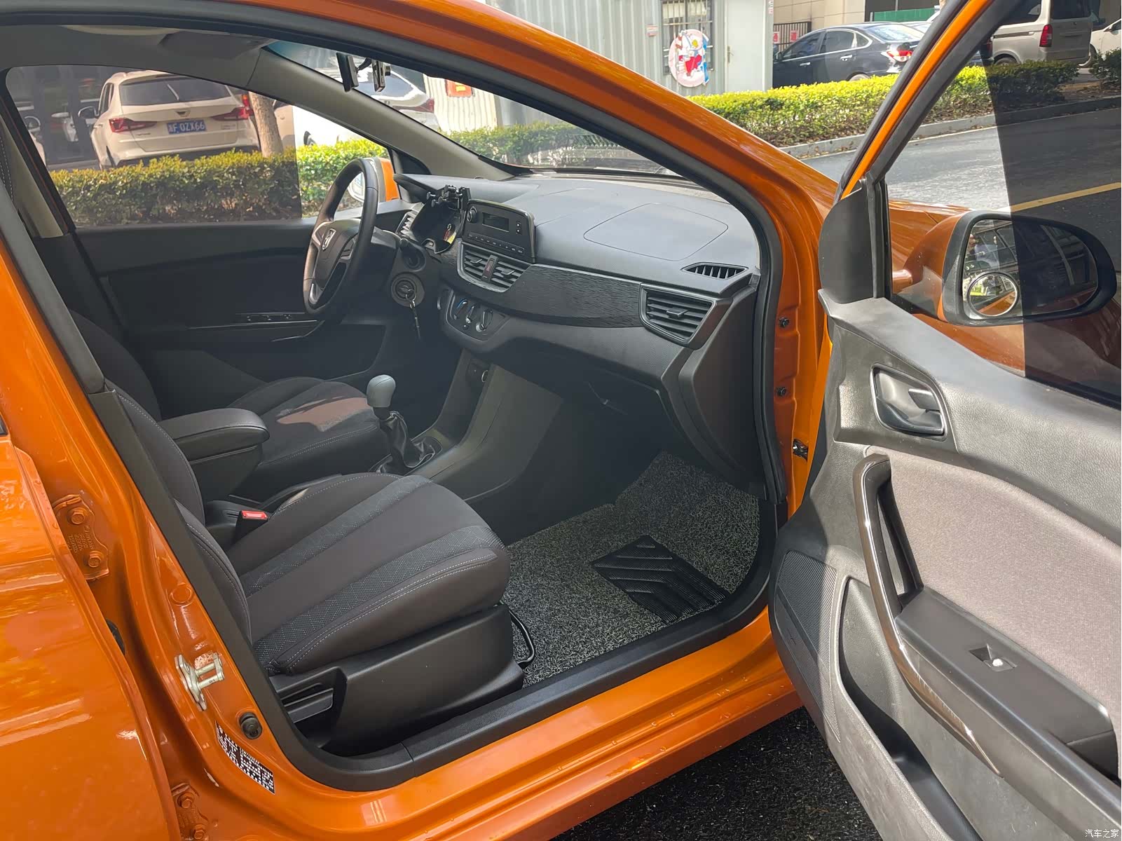 Wuling 310, 2017 9