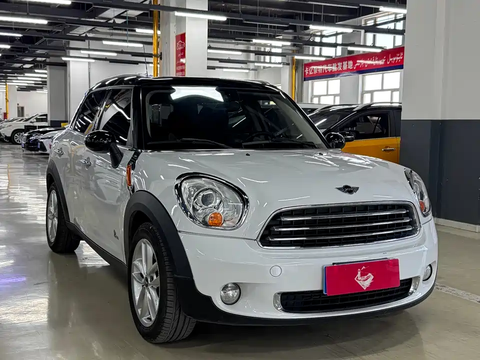MINI COUNTRYMAN