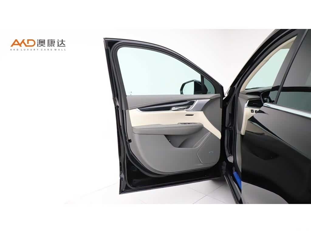 Cadillac XT6, 2023 11