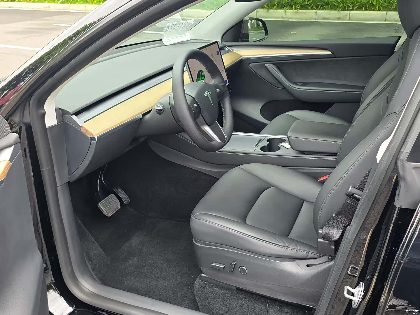 Tesla Model Y, 2021 4