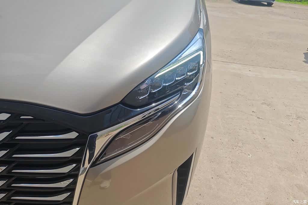 Buick GL8, 2023 все фото