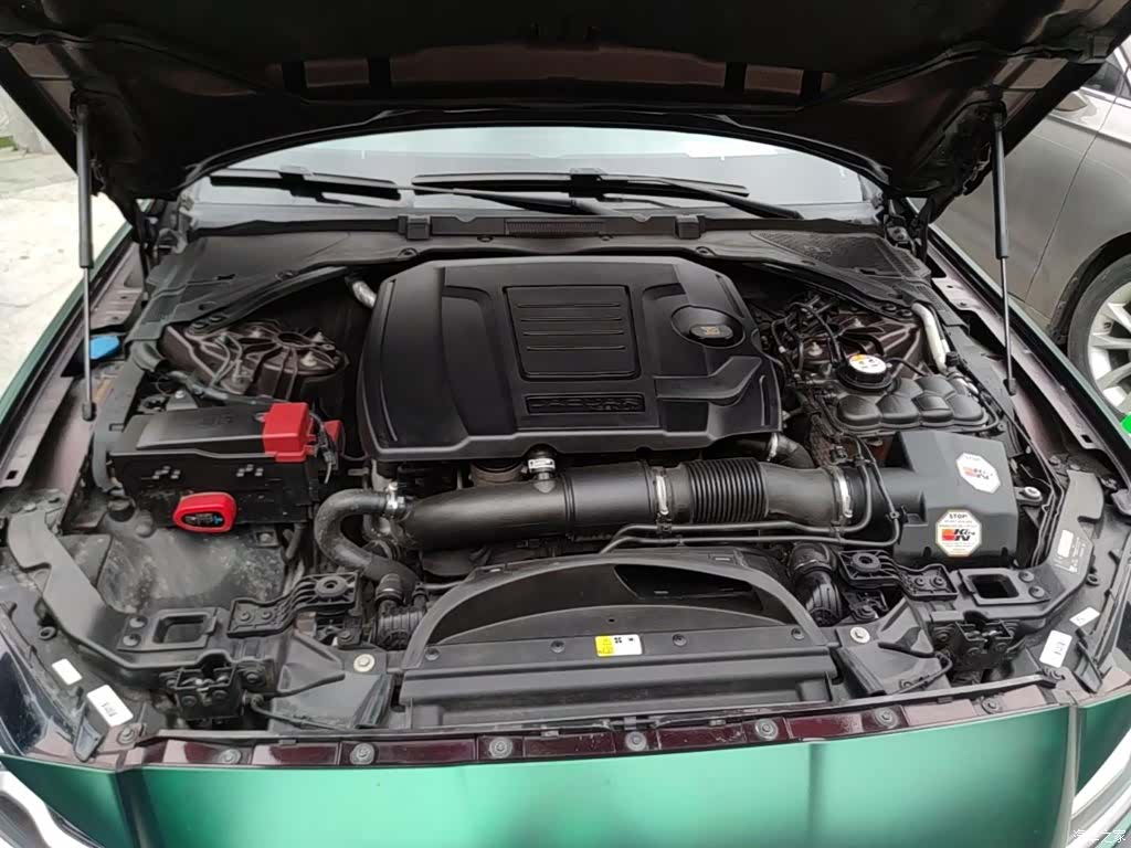 Land Rover XFL, 2017 13