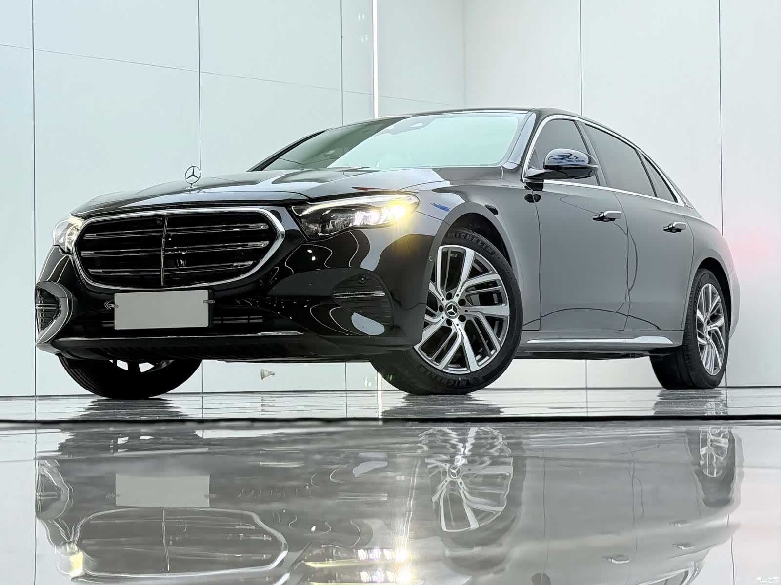 Mercedes-Benz E-Class, 2024 2