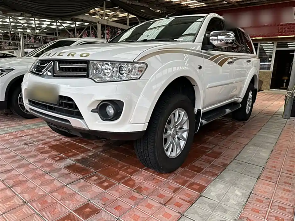 Mitsubishi Pajero Jinchang