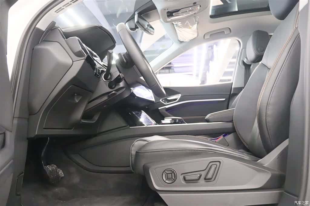 Audi e-tron, 2025 14