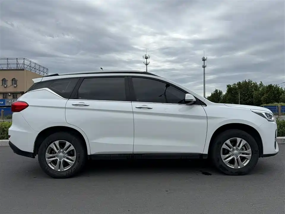 Haval M6