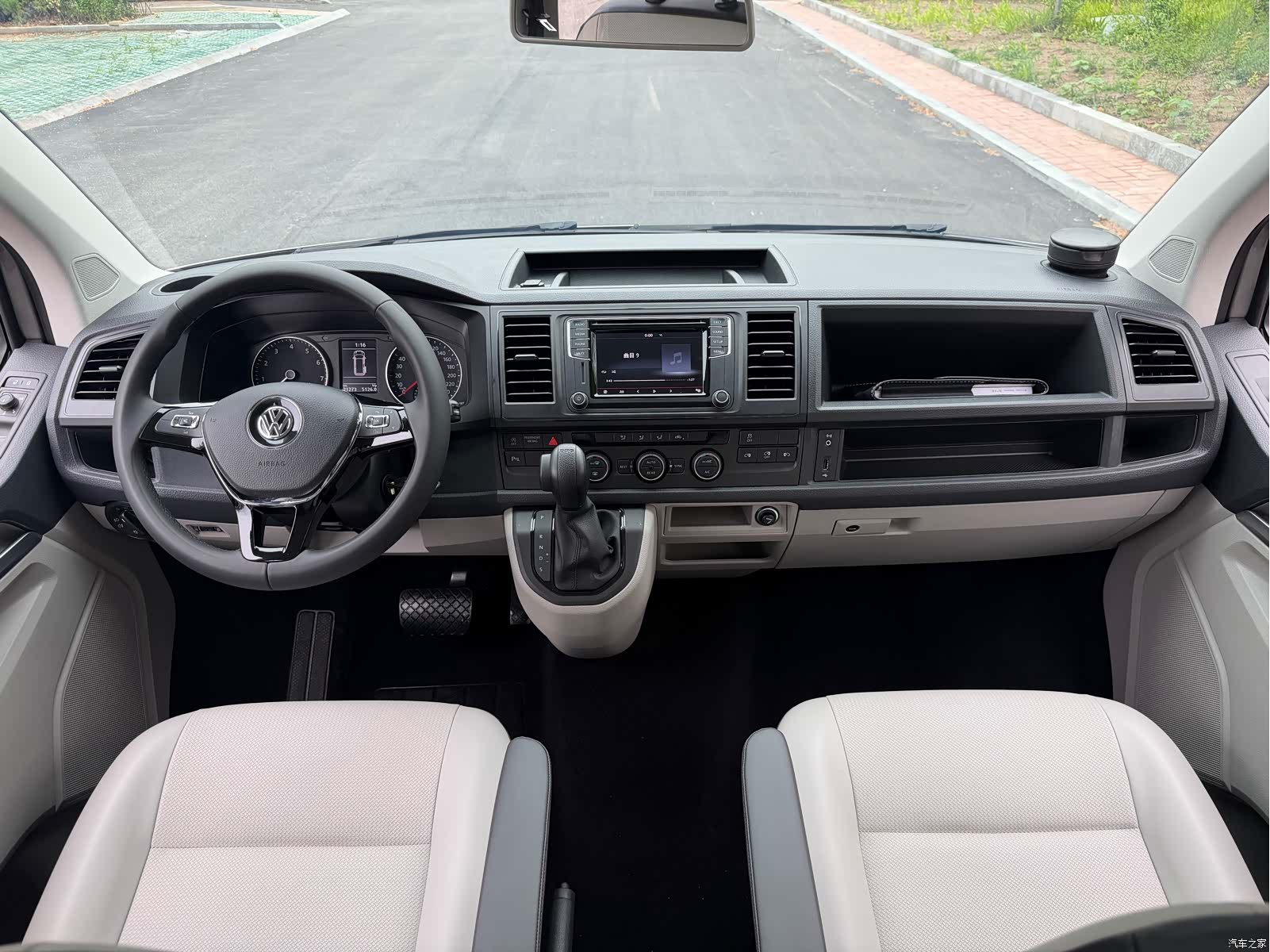 Volkswagen 8, 2017 7