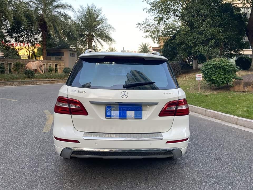 Mercedes-Benz M class