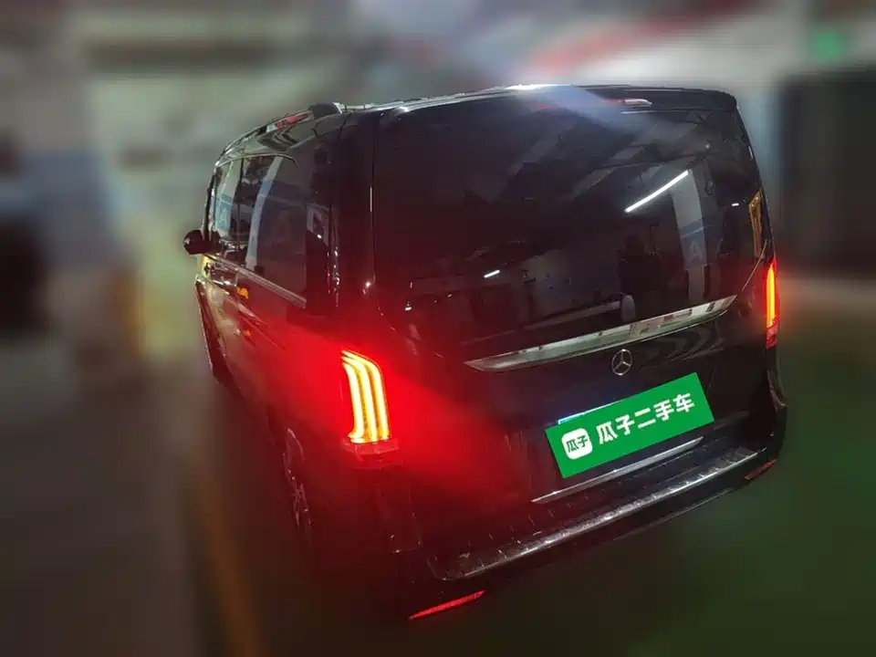 Mercedes-Benz V-class