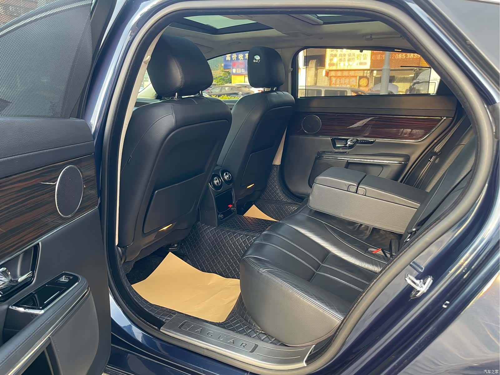 Jaguar XJ, 2014 10