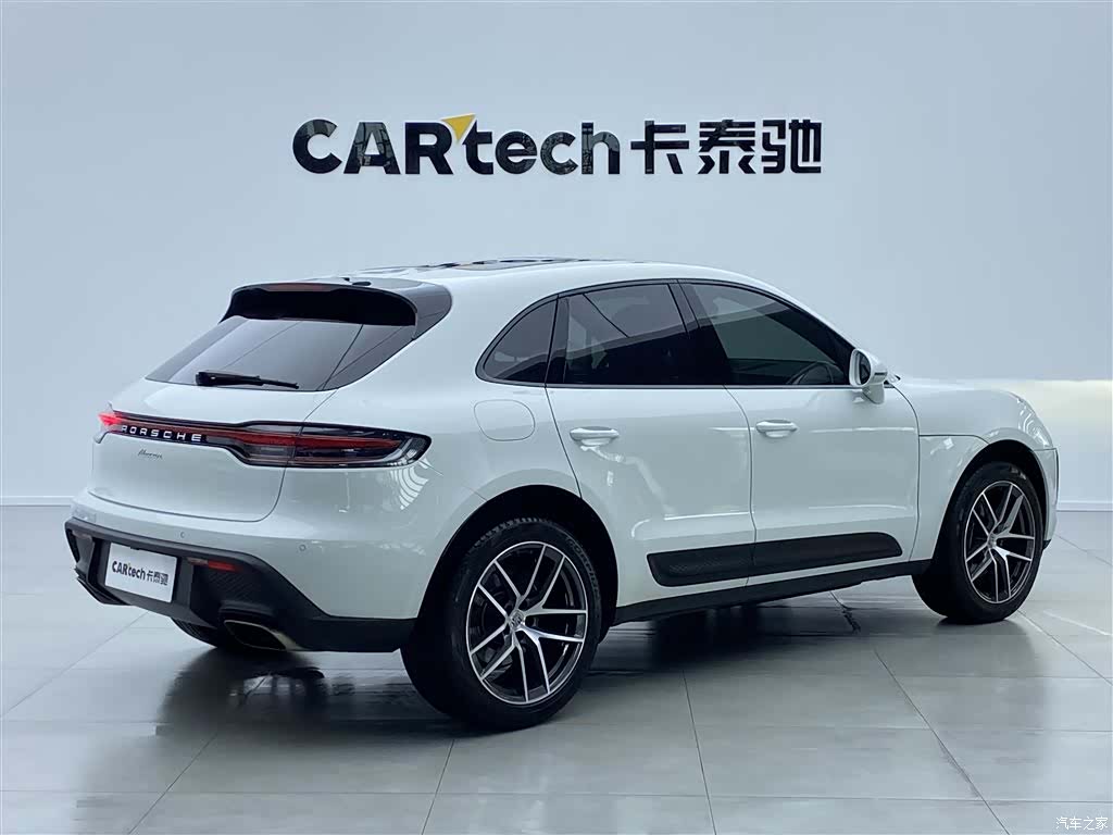Porsche Macan, 2023 3