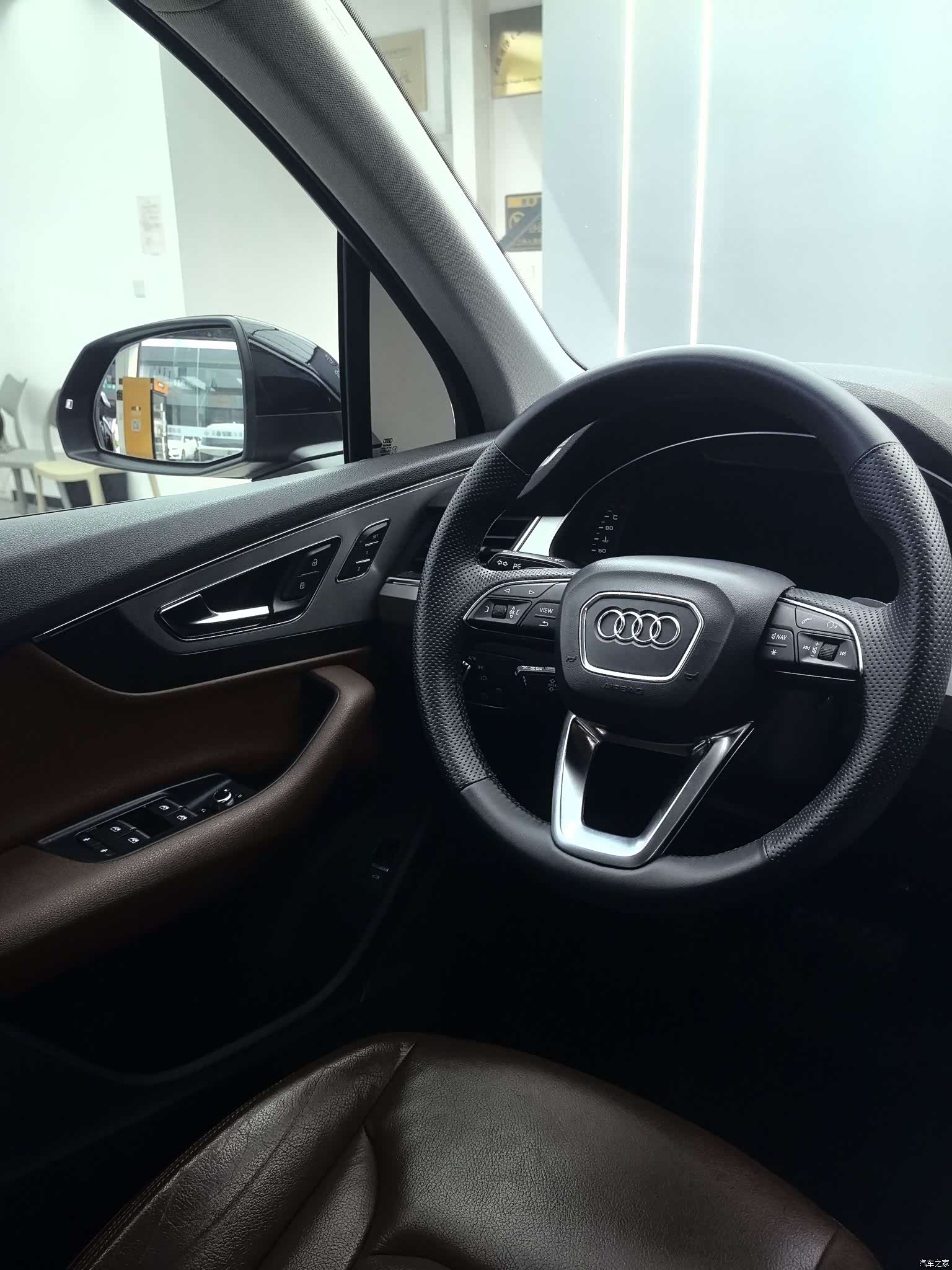 Audi Q7, 2016 все фото
